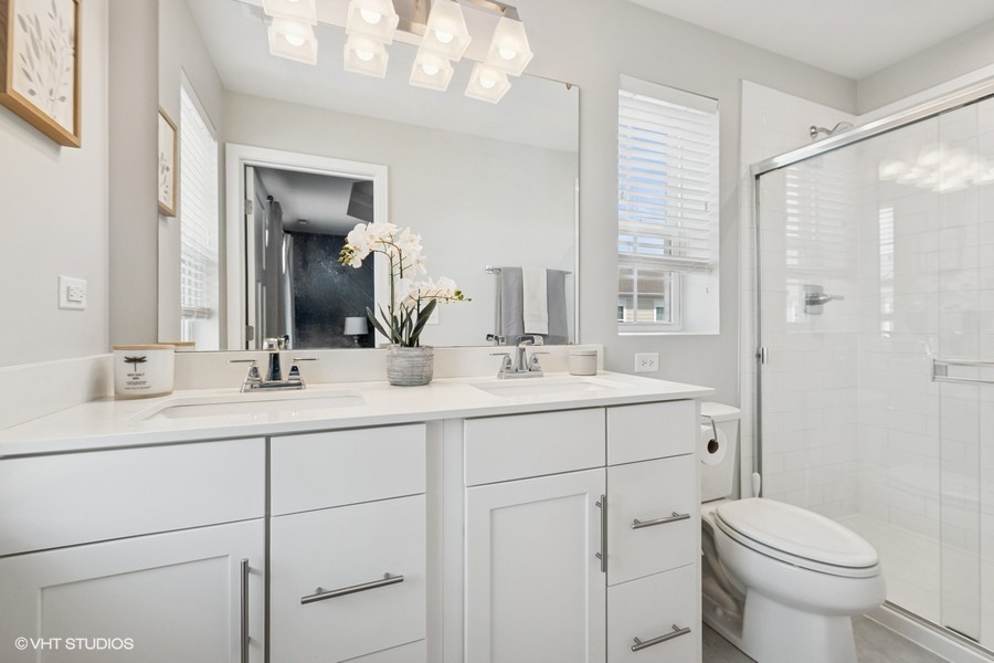 10607 Paige Circle, Orland Park, IL 60462