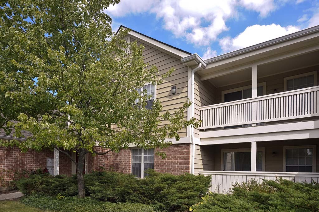 1651 Buttonwood Circle #2511, Schaumburg, IL 60173