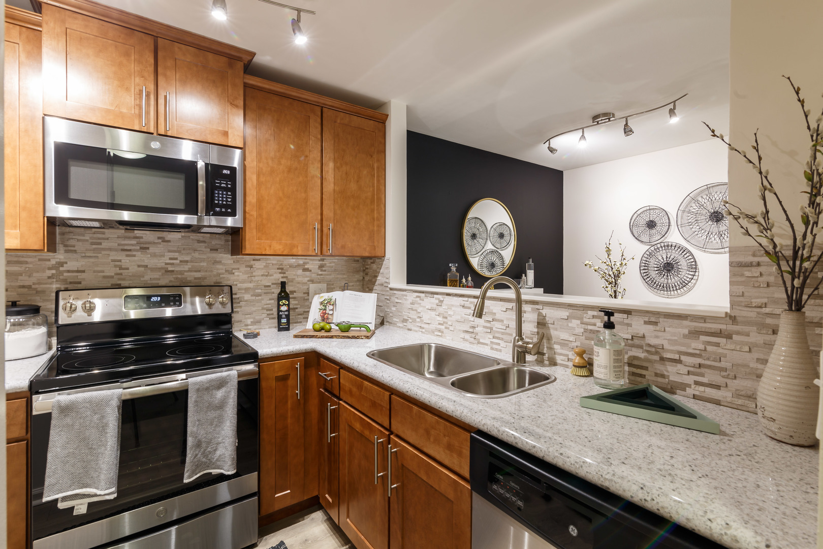 1650 Buttonwood Circle #3115, Schaumburg, IL 60173