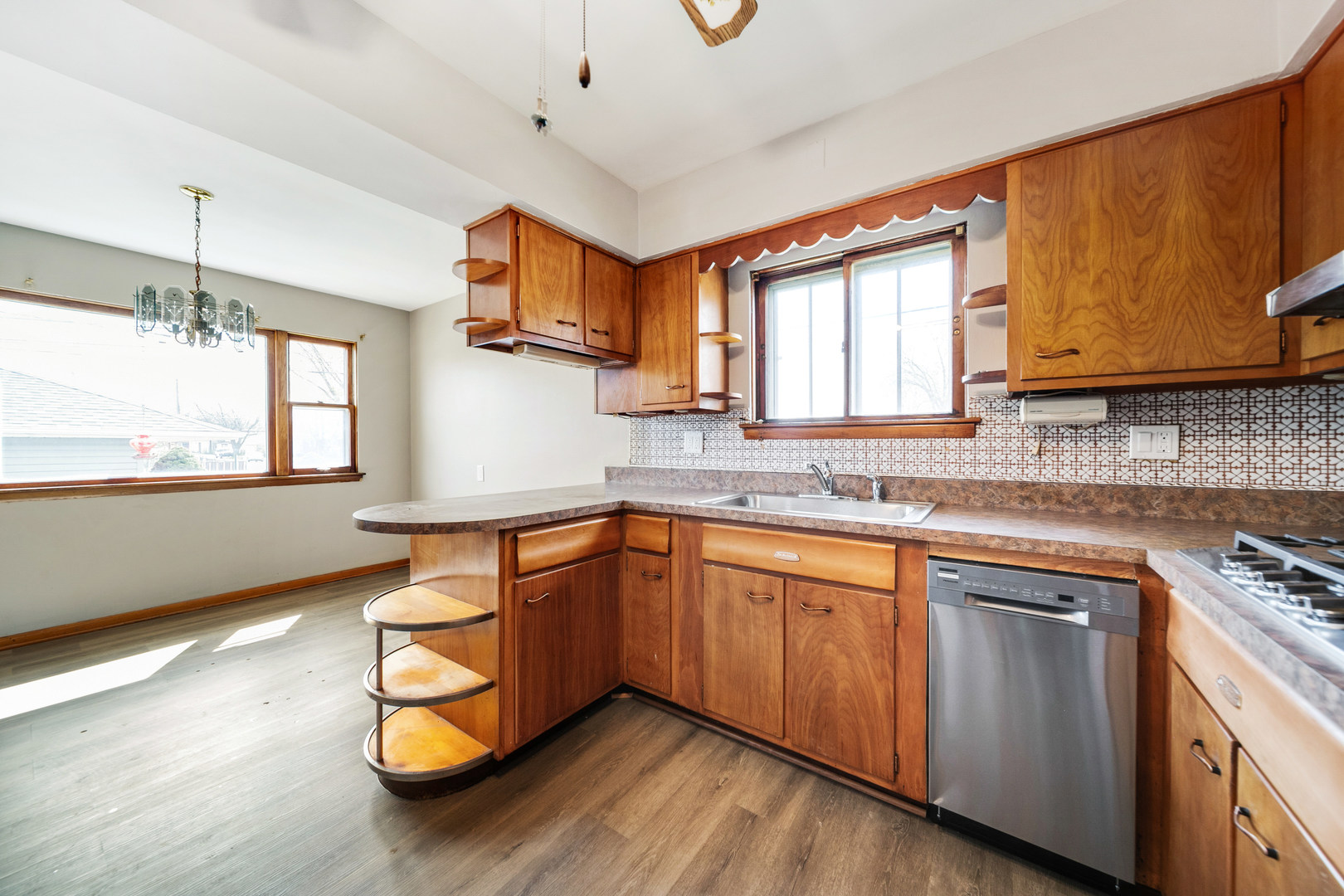 525 Mackinaw Avenue, Calumet City, IL 60409