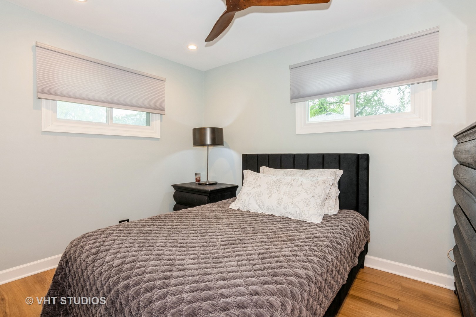 2365 N Barrington Woods Road, Palatine, IL 60074