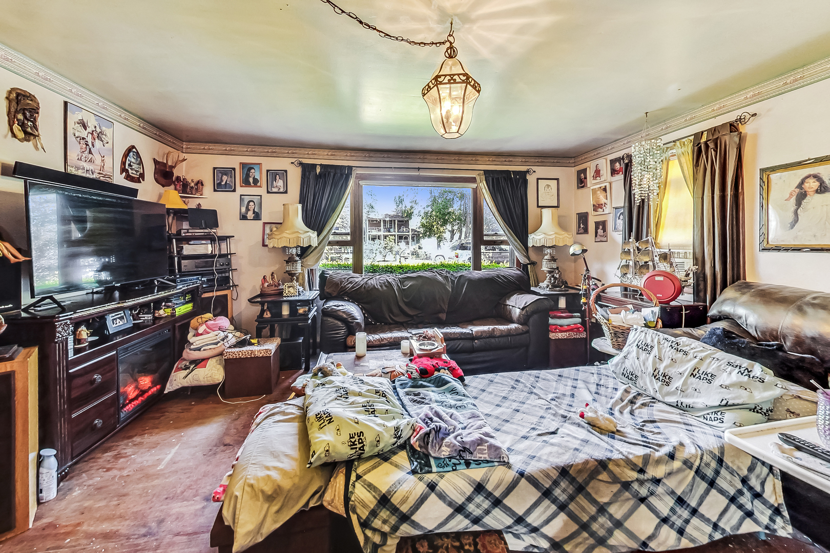 9139 Walnut Avenue, Franklin Park, IL 60131