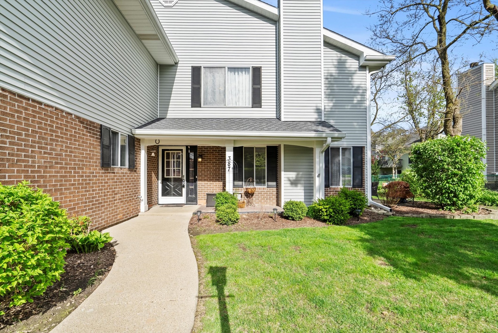 387 Coventrey Court #0, Clarendon Hills, IL 60514