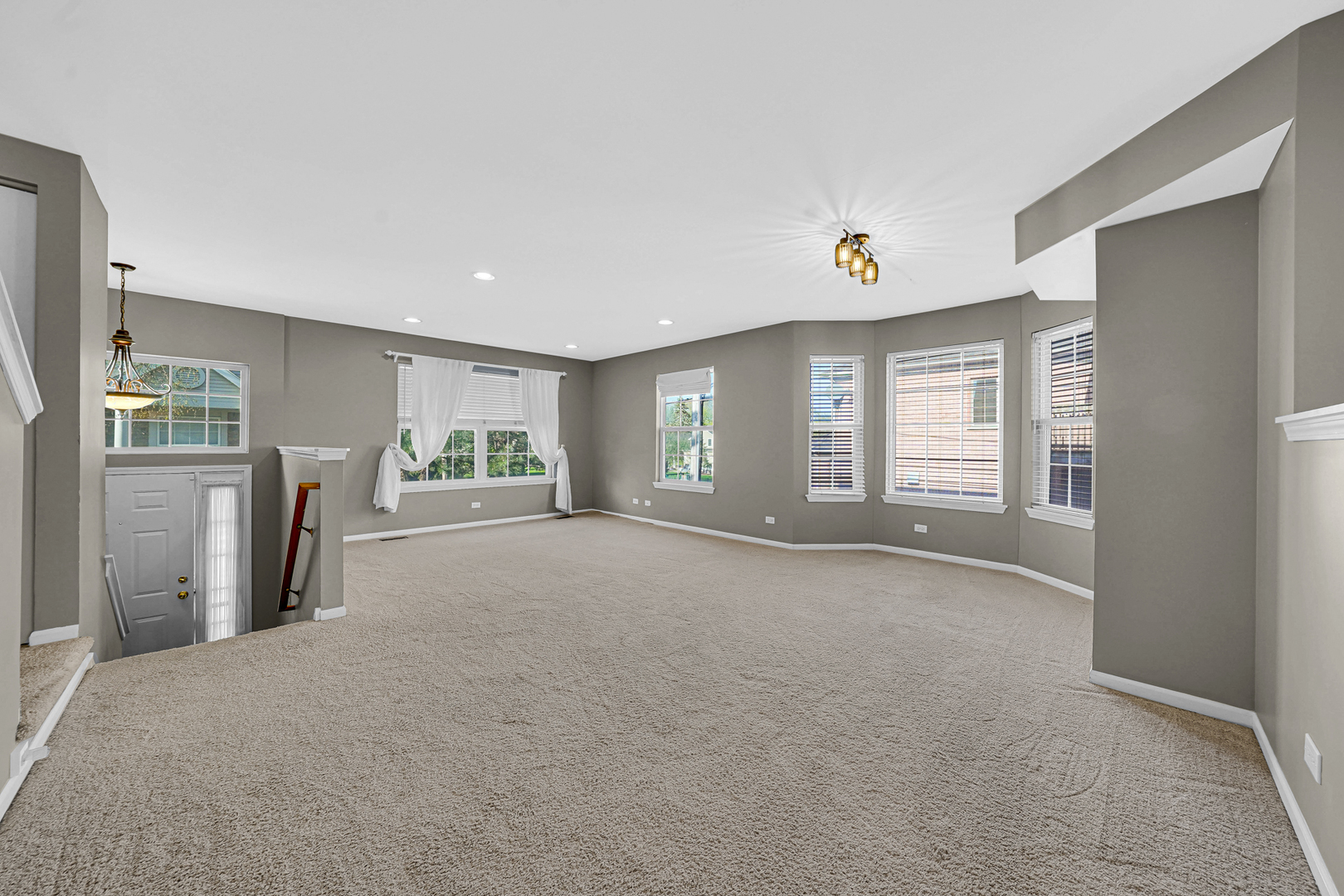 62 E Emma Court, Palatine, IL 60067