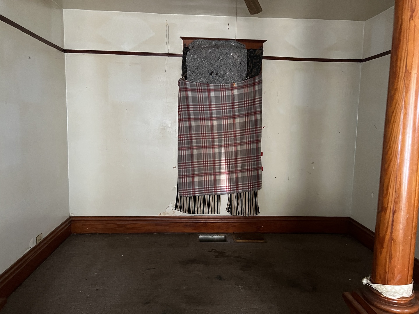 801 S Warren Street, Peoria, IL 61605