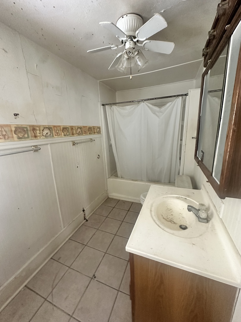 801 S Warren Street, Peoria, IL 61605