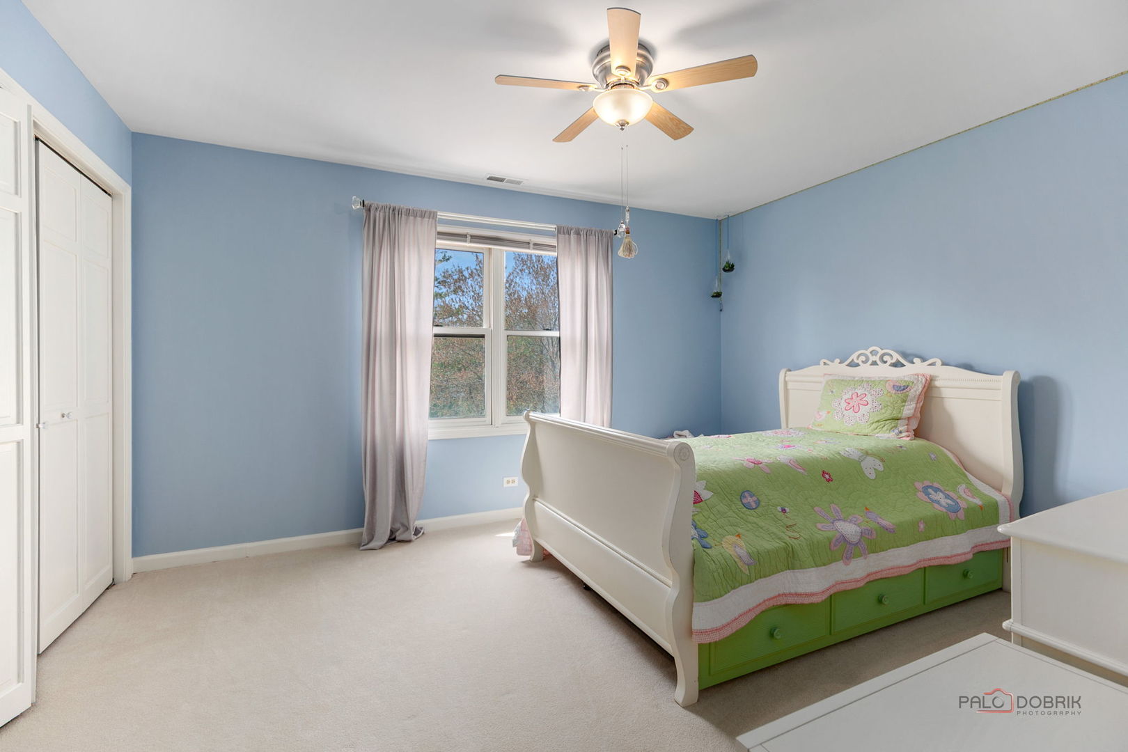 23 Chipping Campden Drive, South Barrington, IL 60010
