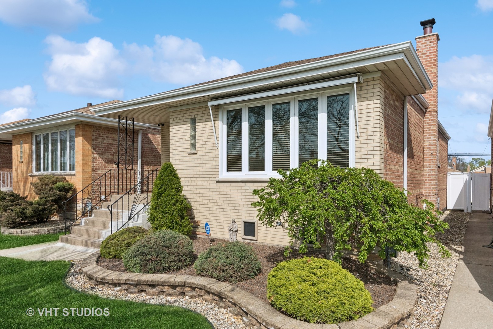 6223 S Rutherford Avenue, Chicago, IL 60638