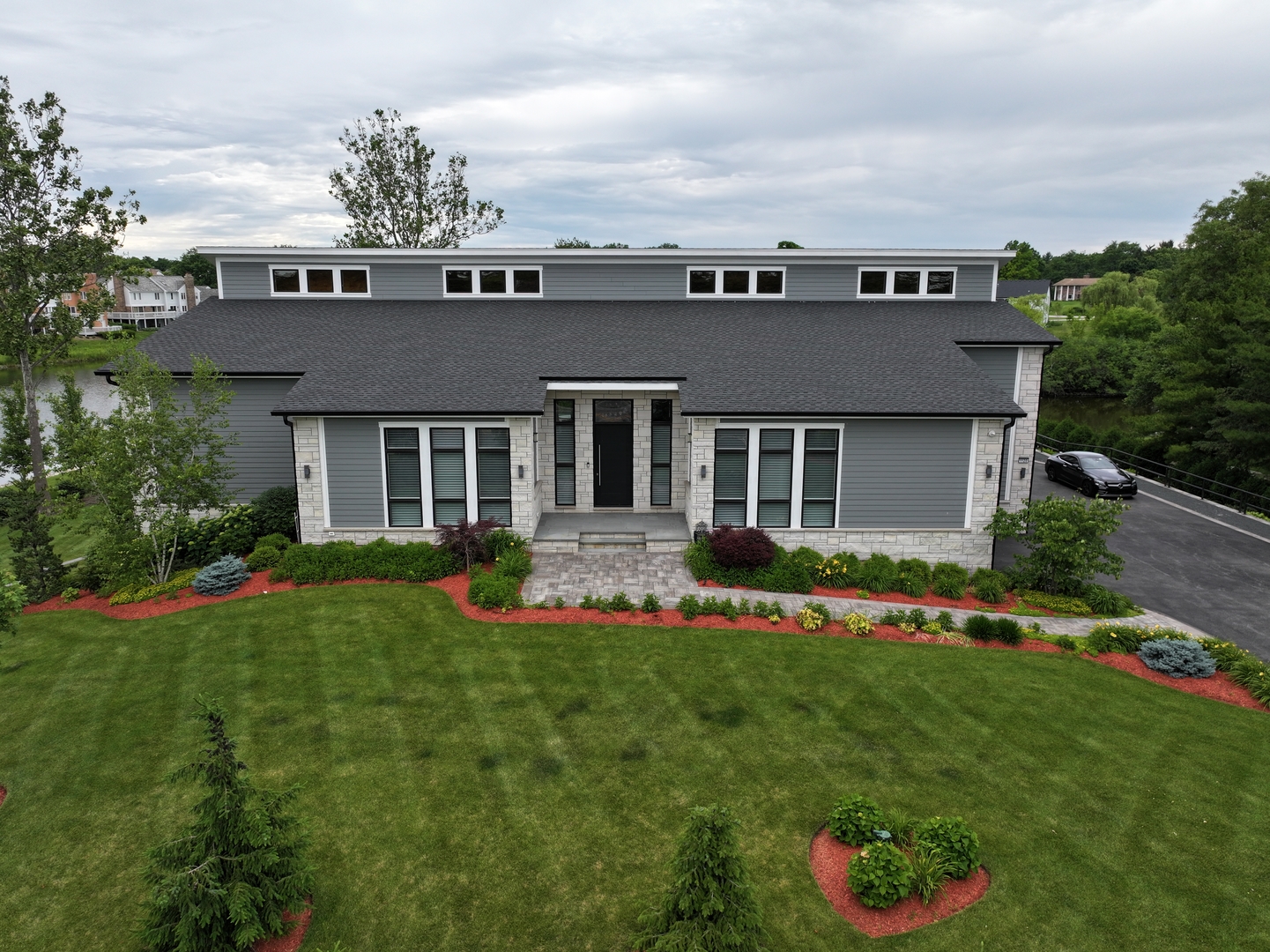 1120 Roselle Road, Inverness, IL 60067