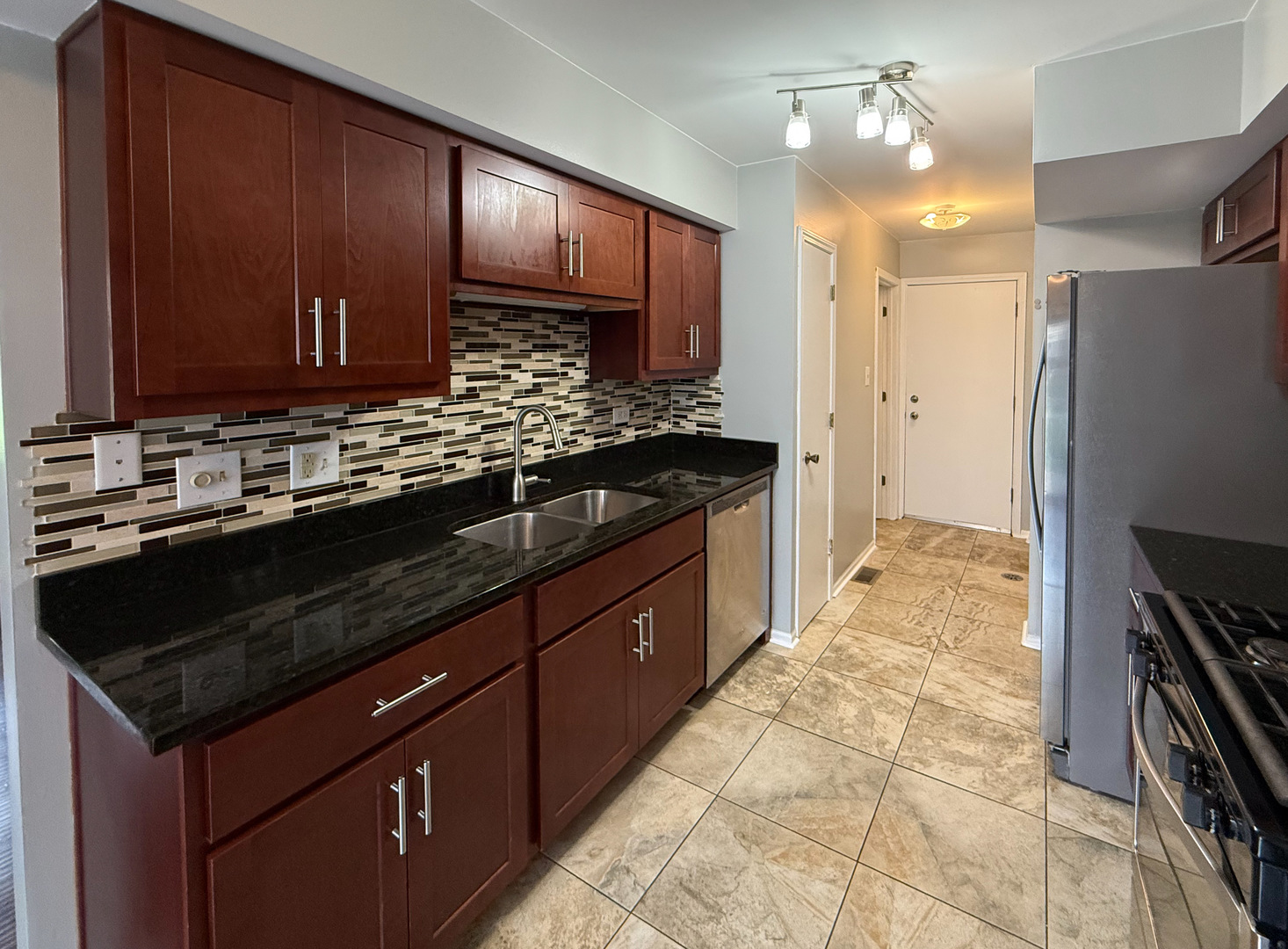9324 Waterford Lane, Orland Park, IL 60462