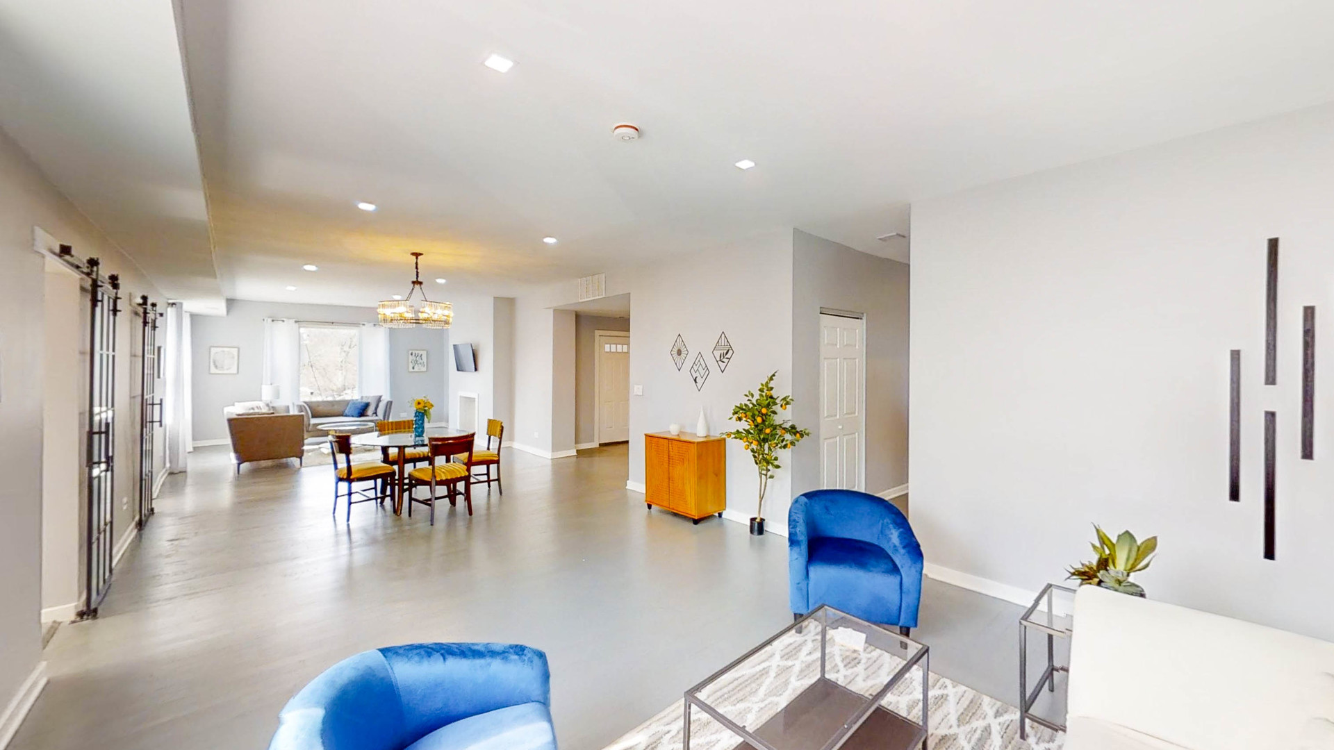 924 E 46TH Street #1, Chicago, IL 60653