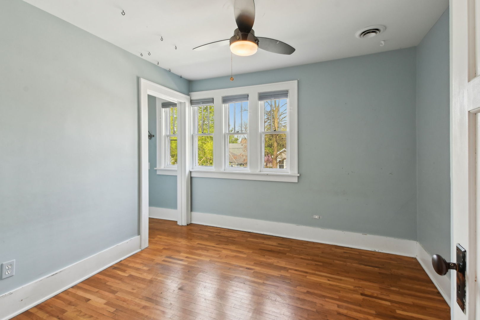 200 W Russell Street, Barrington, IL 60010