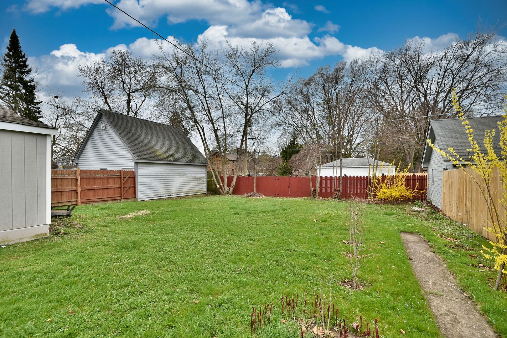 1336 N Ash Street, Waukegan, IL 60085
