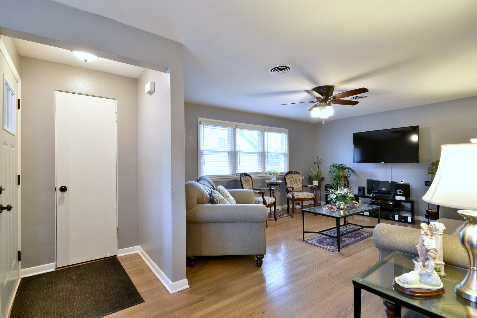 1336 N Ash Street, Waukegan, IL 60085