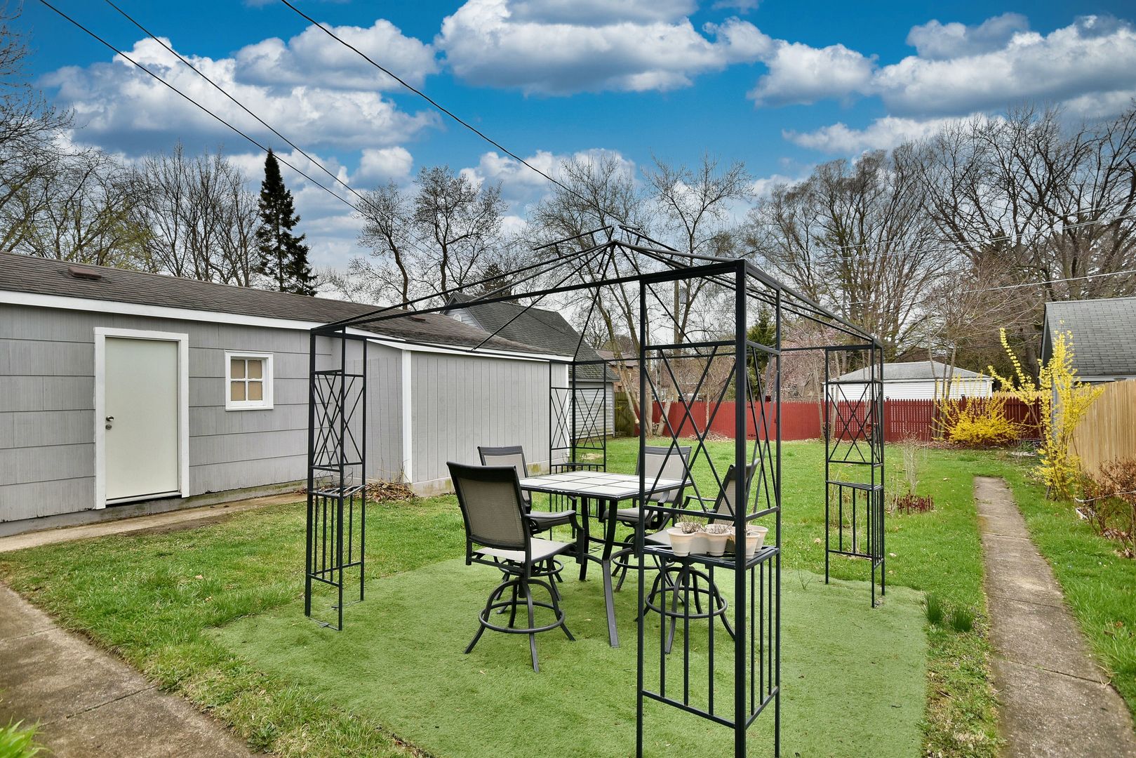 1336 N Ash Street, Waukegan, IL 60085