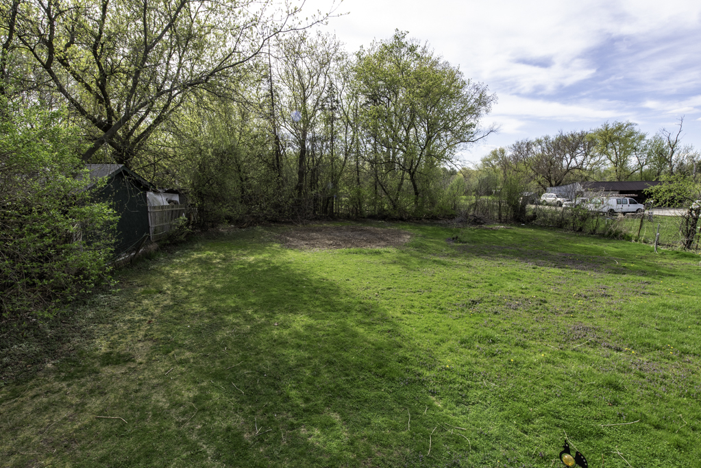 1940 Greenbay Road, Zion, IL 60099