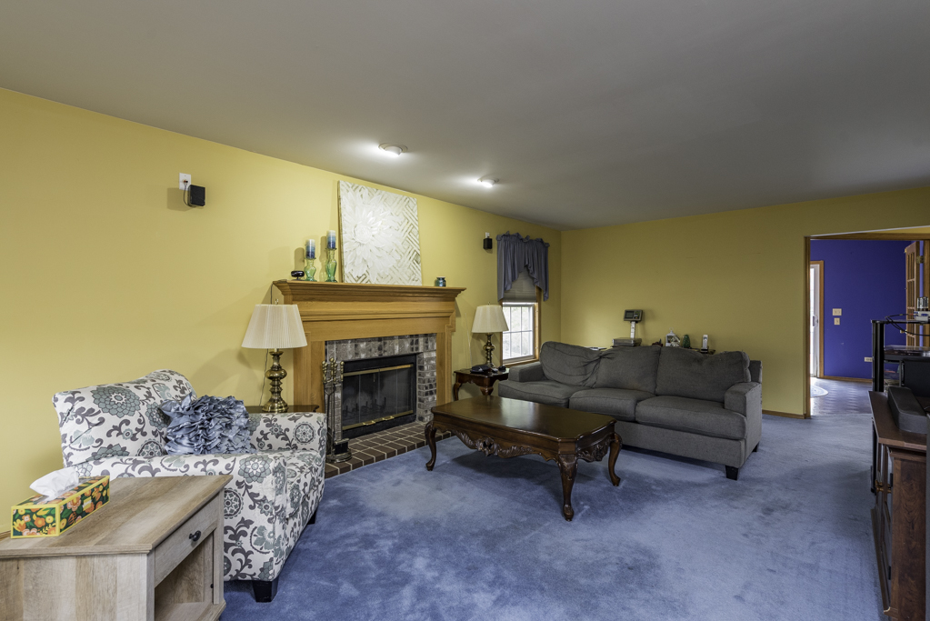1940 Greenbay Road, Zion, IL 60099