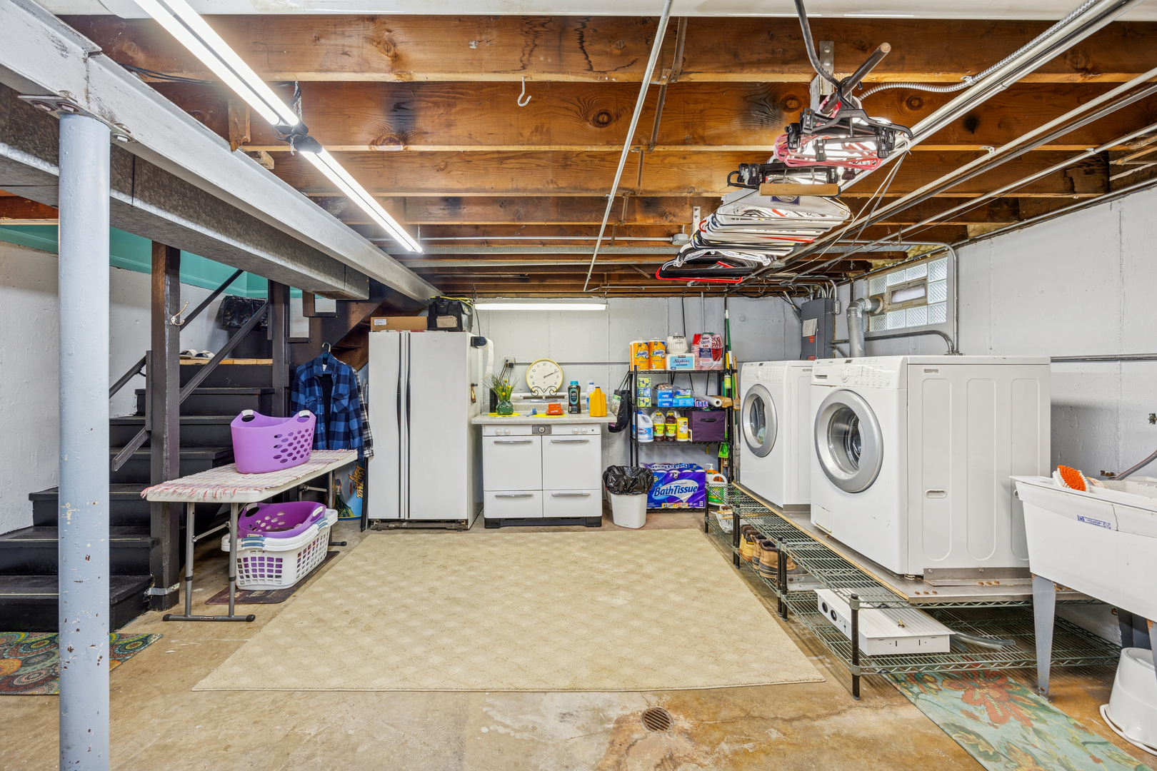 6241 Gaynelle Road, Tinley Park, IL 60477