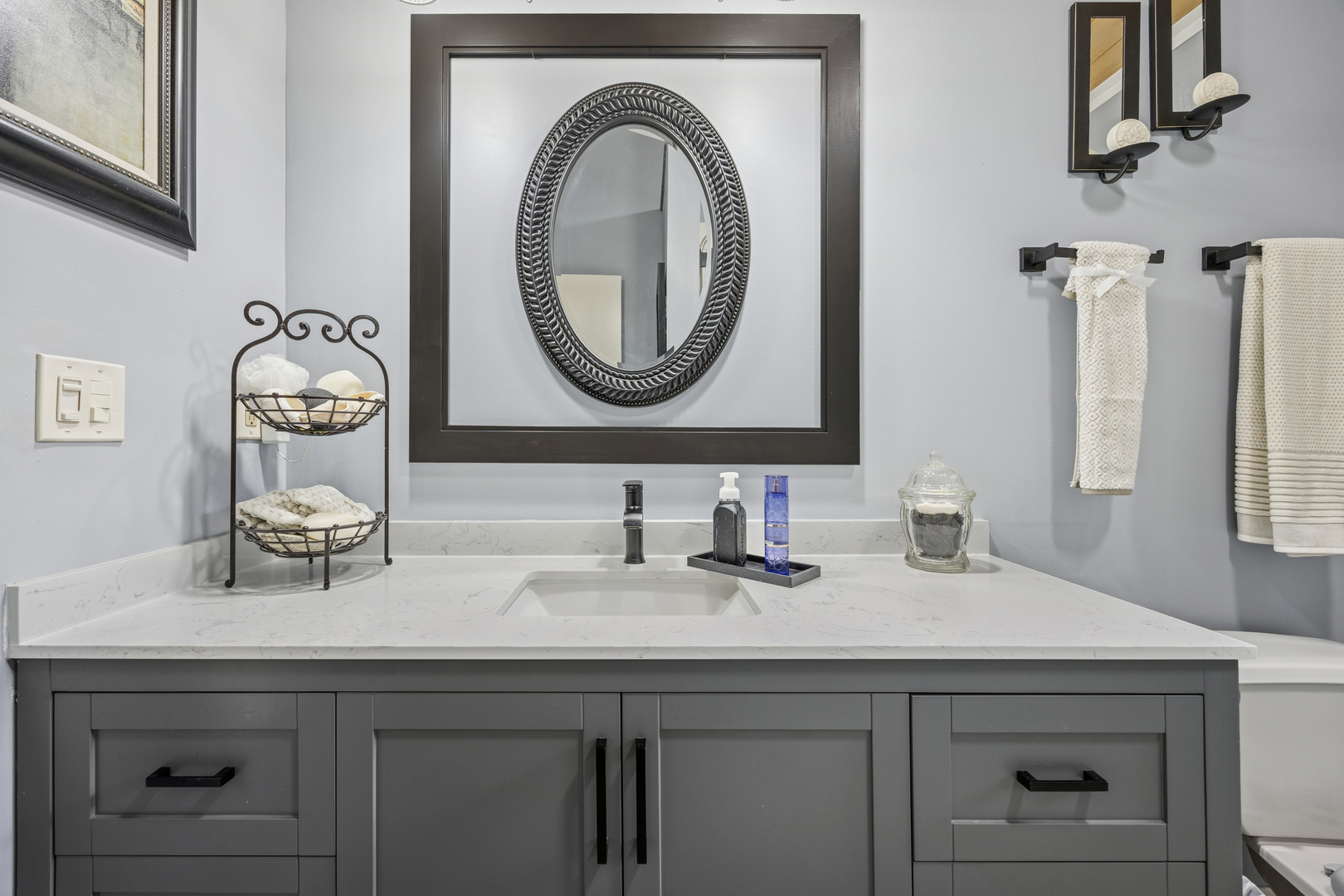 6241 Gaynelle Road, Tinley Park, IL 60477