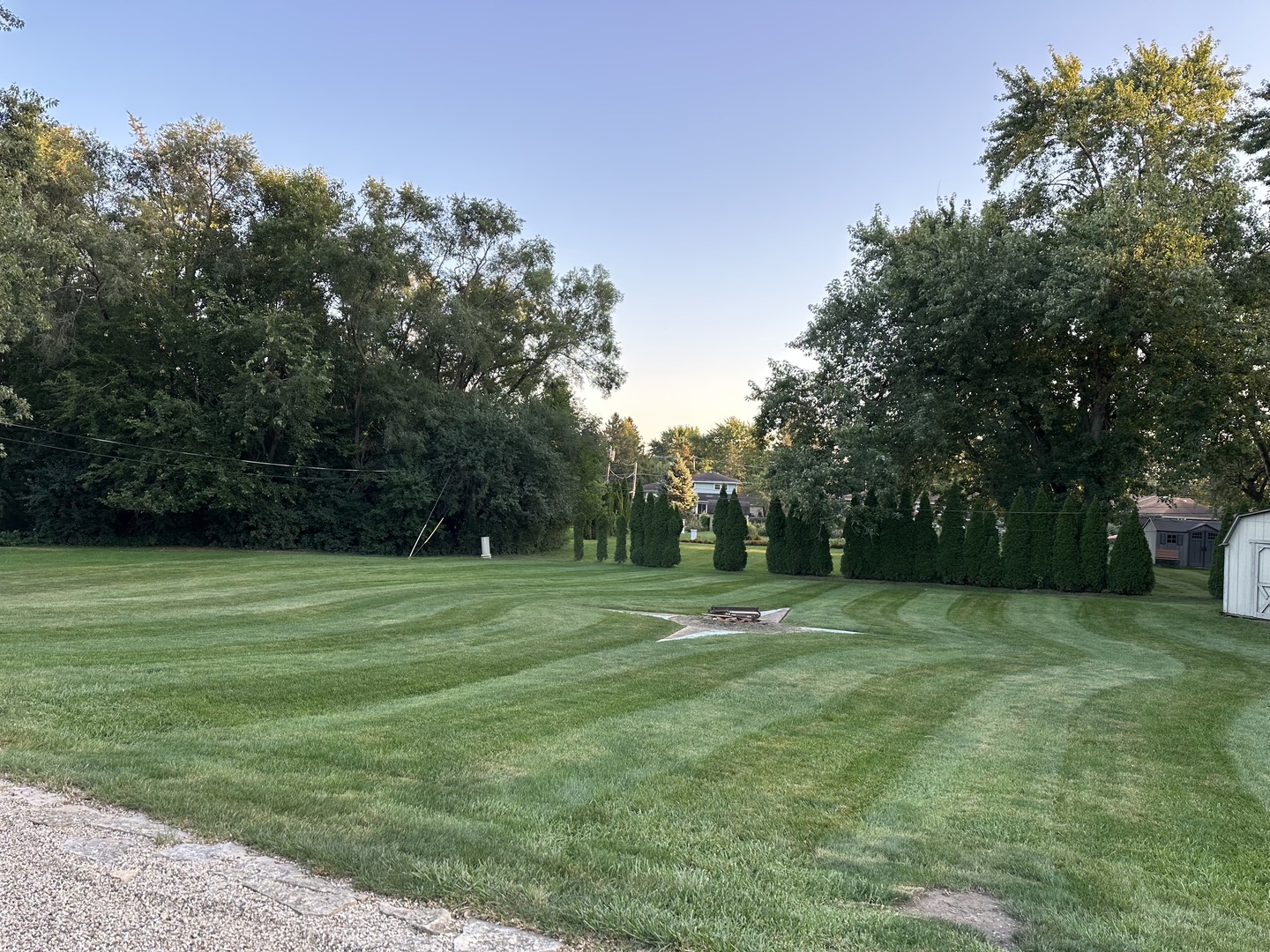 6241 Gaynelle Road, Tinley Park, IL 60477