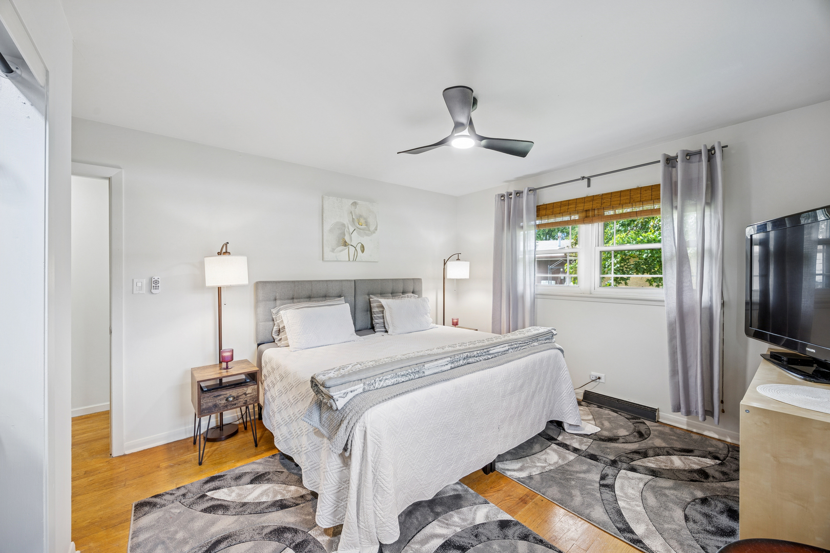 6241 Gaynelle Road, Tinley Park, IL 60477