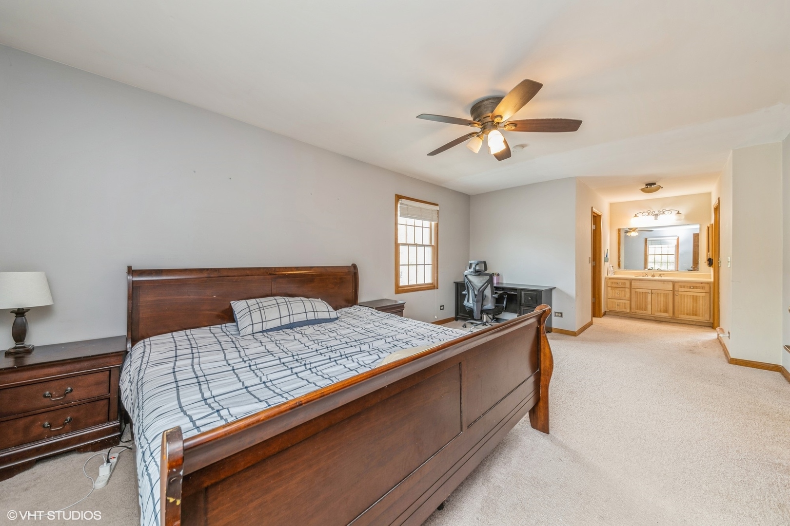 195 Mill Pond Drive, Glendale Heights, IL 60139