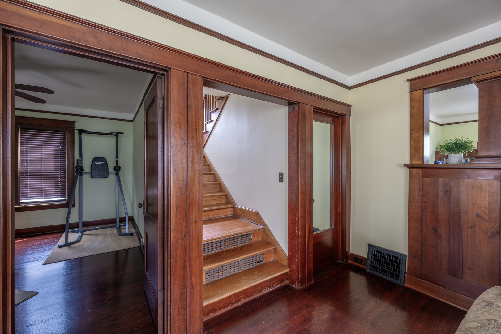 130 N Elm Street, Leland, IL 60531