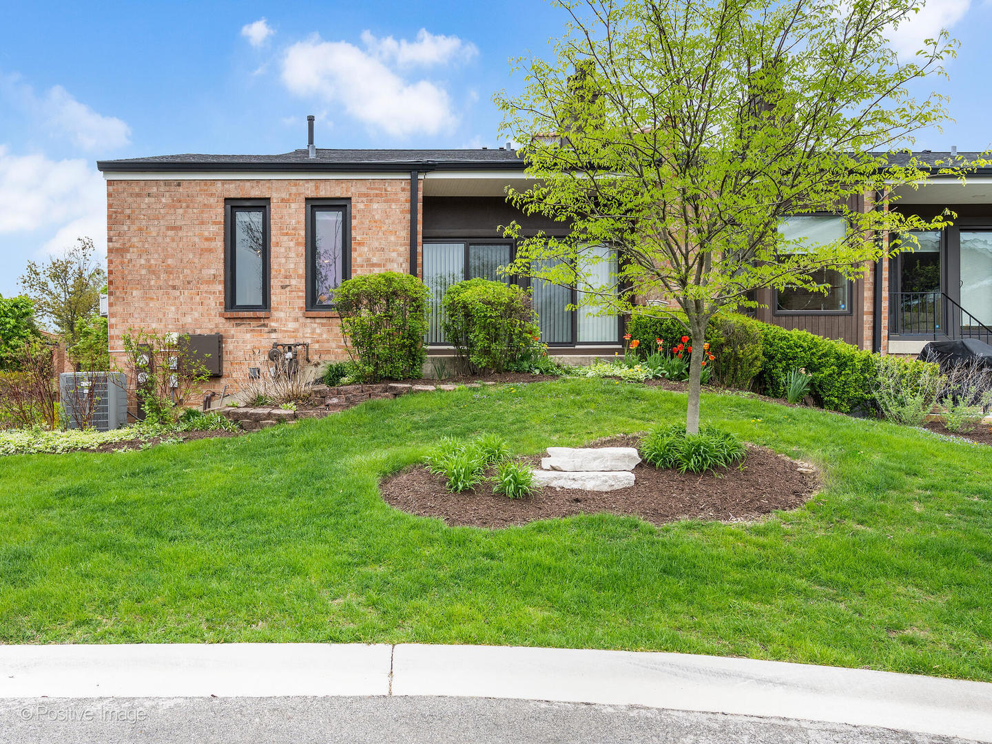2S764 Jamestown Trail #764, Oak Brook, IL 60523