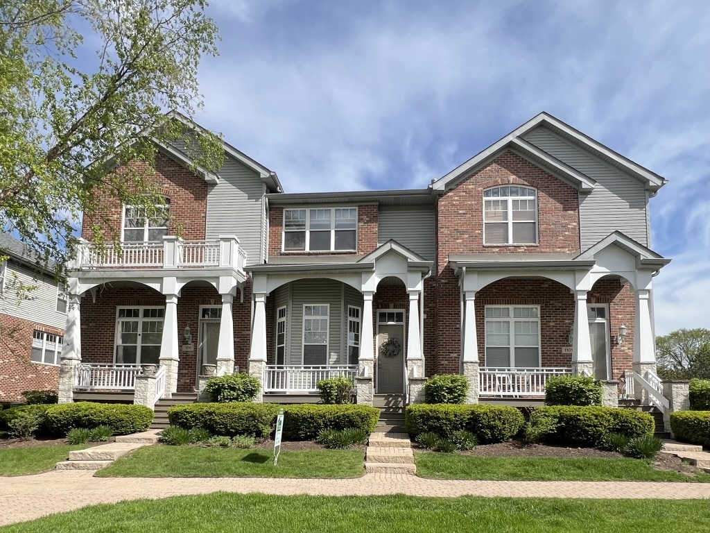 1107 Ironwood Lane, Lisle, IL 60532