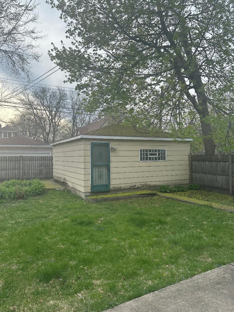 11722 S Parnell Avenue, Chicago, IL 60628