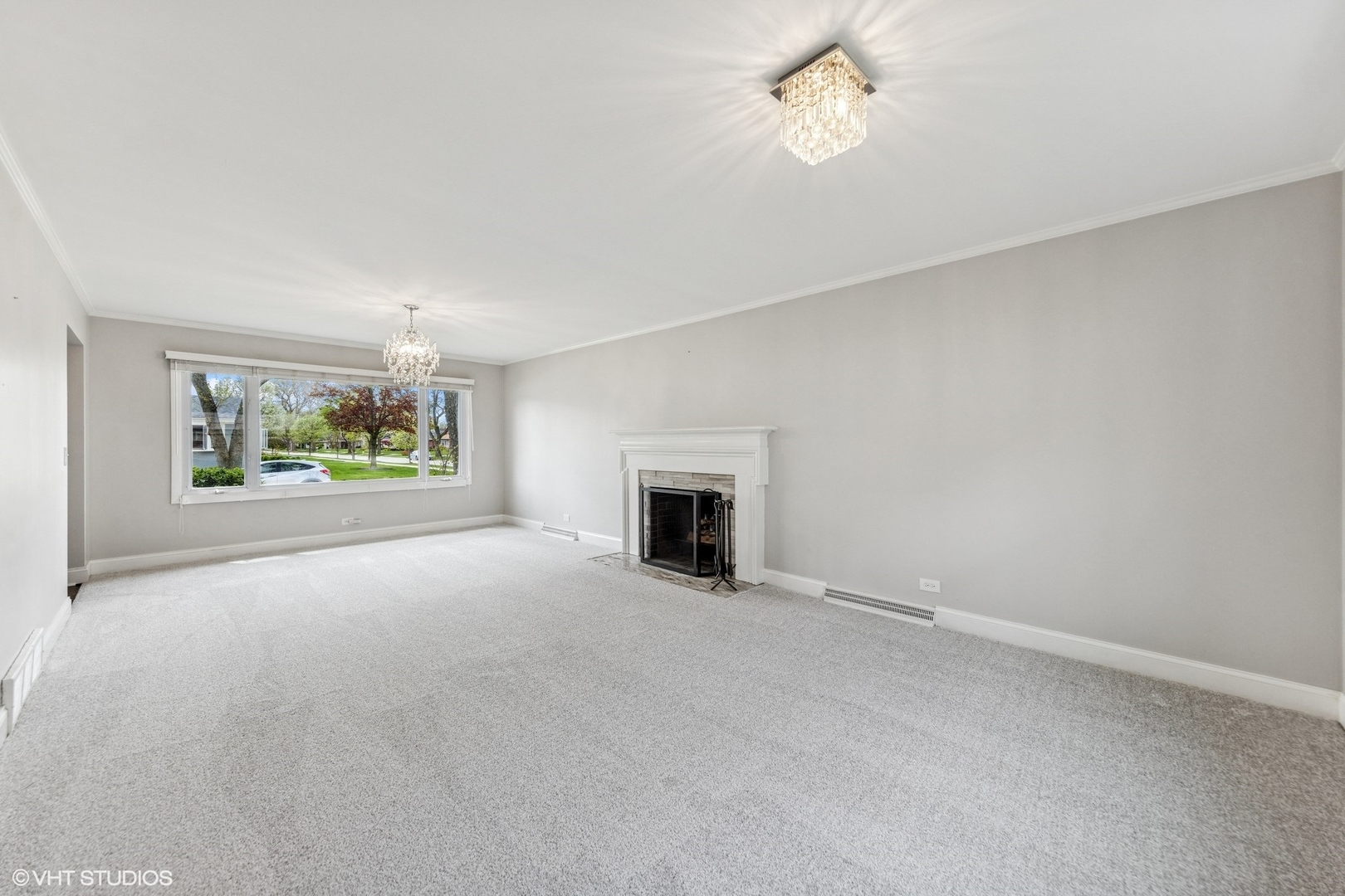 265 W Adams Street, Elmhurst, IL 60126