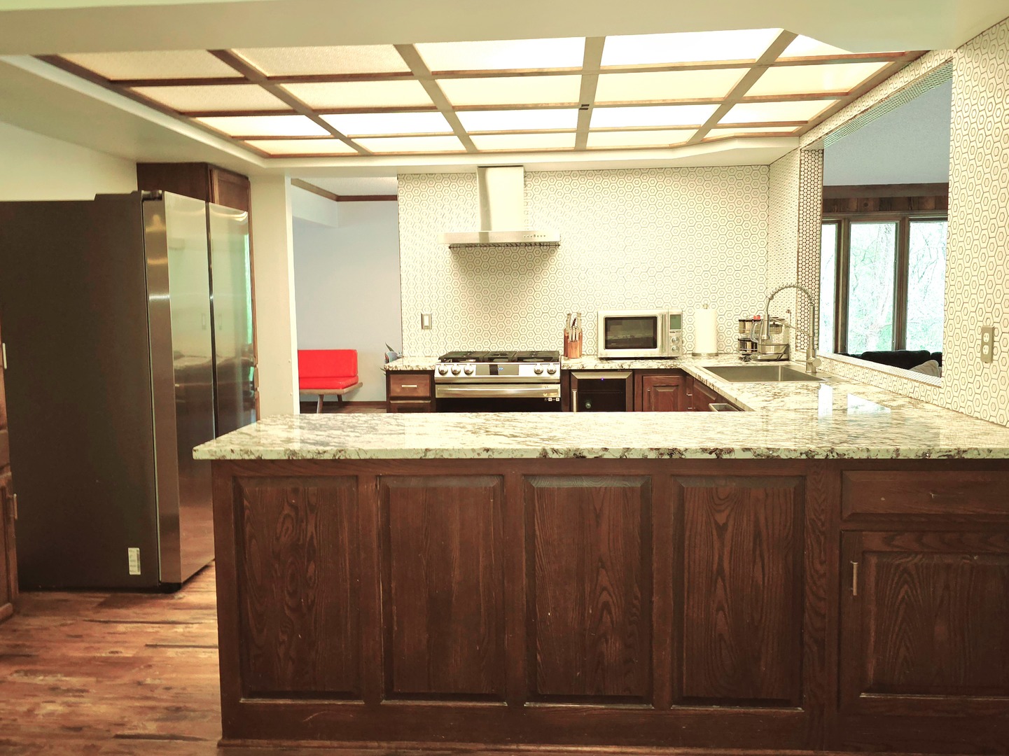 38W443 Woodhill Lane, St. Charles, IL 60175