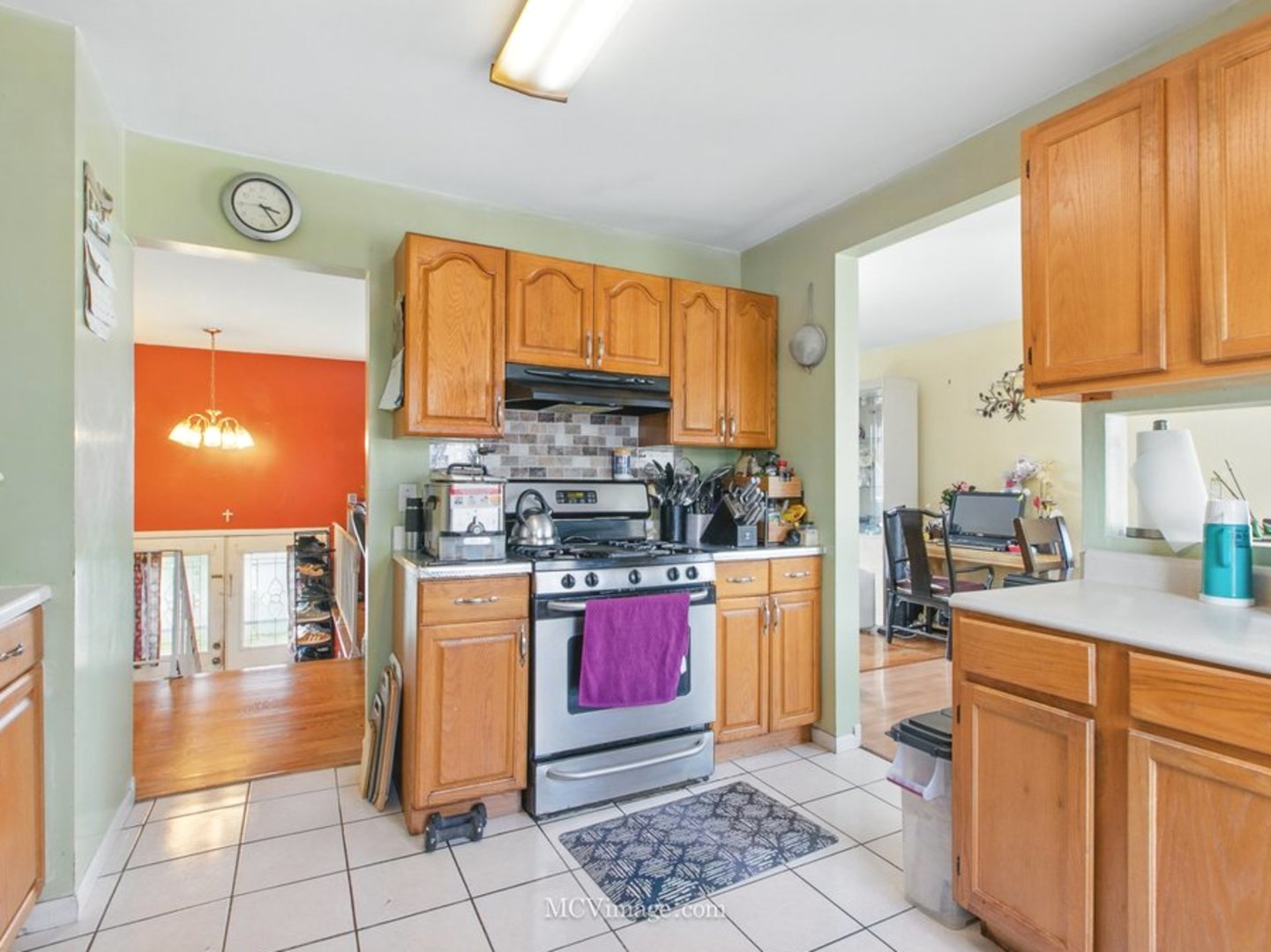 224 Lexington Drive, Bolingbrook, IL 60440