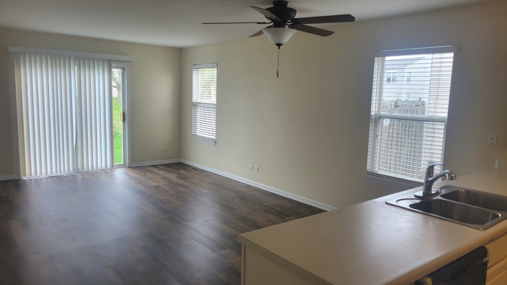 790 Wedgewood Circle #790, Lake In The Hills, IL 60156