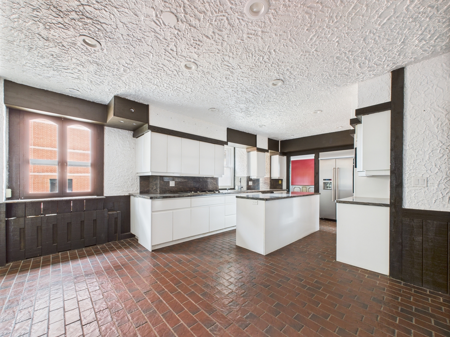 5555 S Everett Avenue #B3-4, Chicago, IL 60637