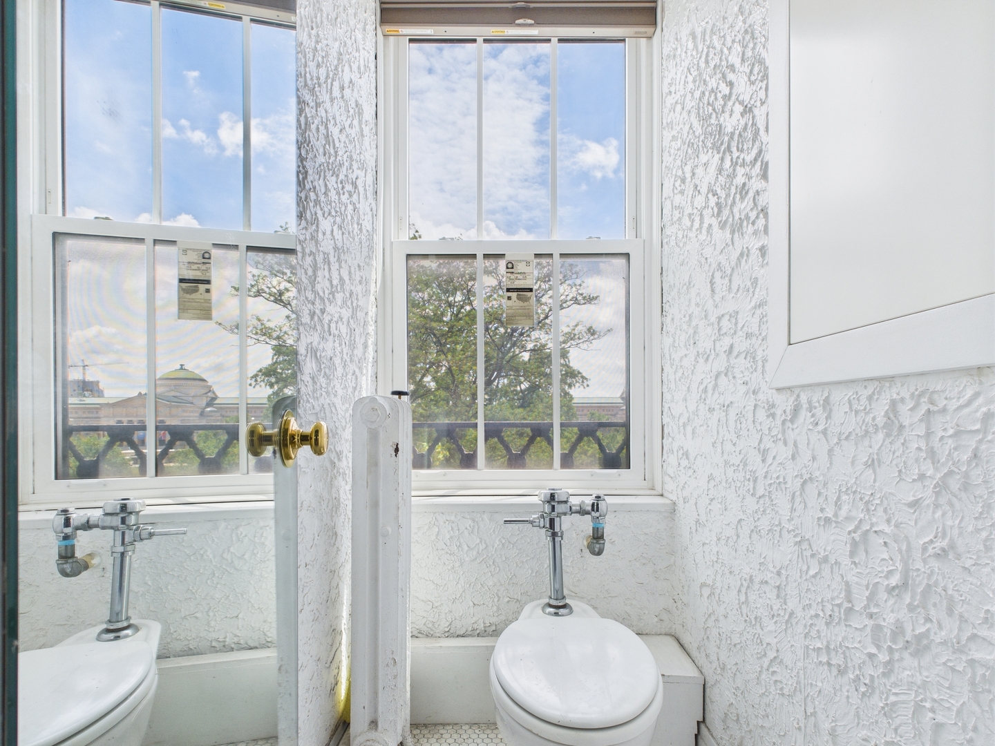 5555 S Everett Avenue #B3-4, Chicago, IL 60637