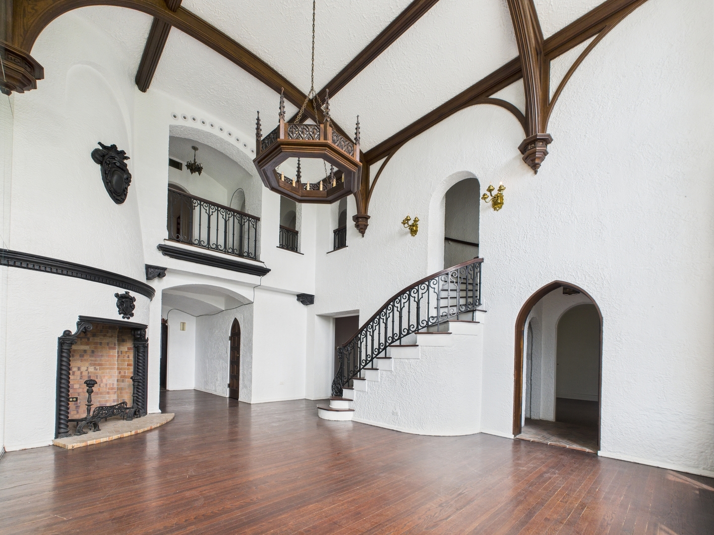 5555 S Everett Avenue #B3-4, Chicago, IL 60637