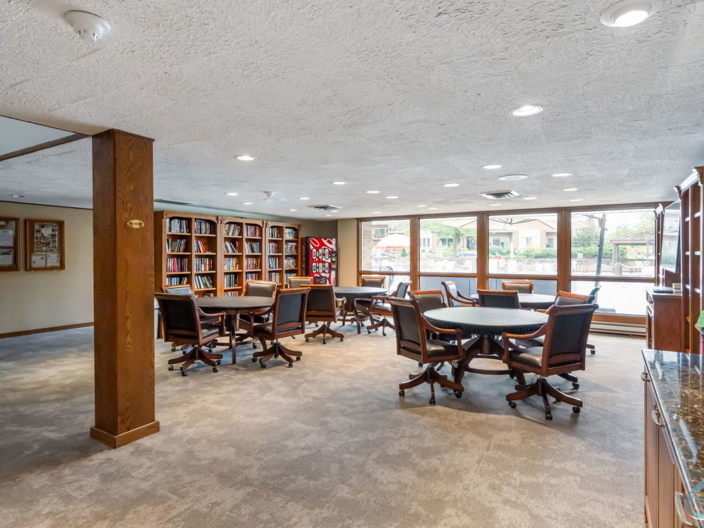 3 Oak Brook Club Drive #E305, Oak Brook, IL 60523