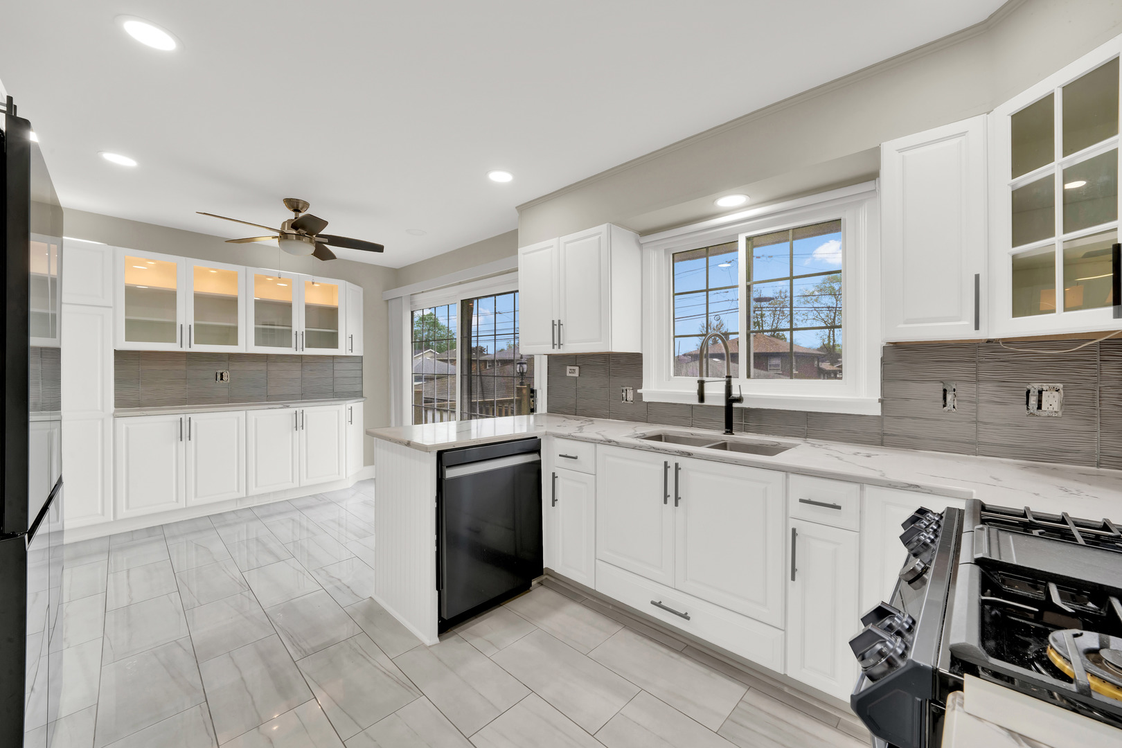 4424 Maple Avenue, Brookfield, IL 60513