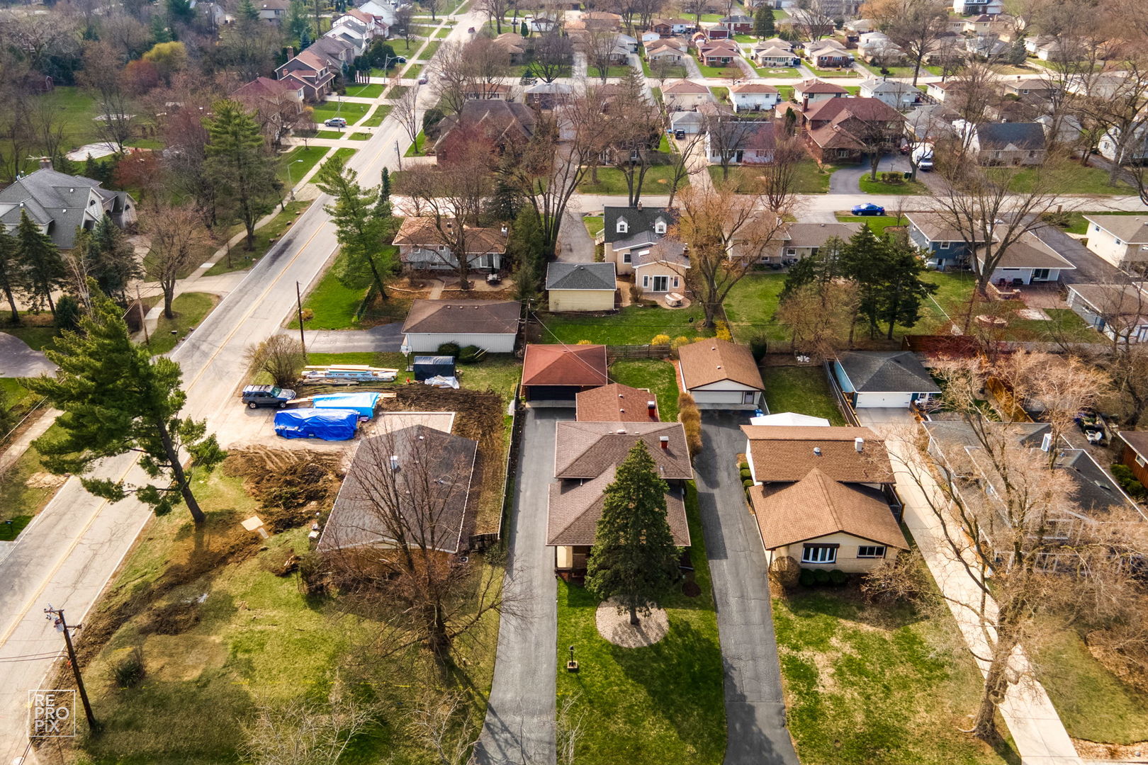 5890 Alabama Avenue, Clarendon Hills, IL 60514