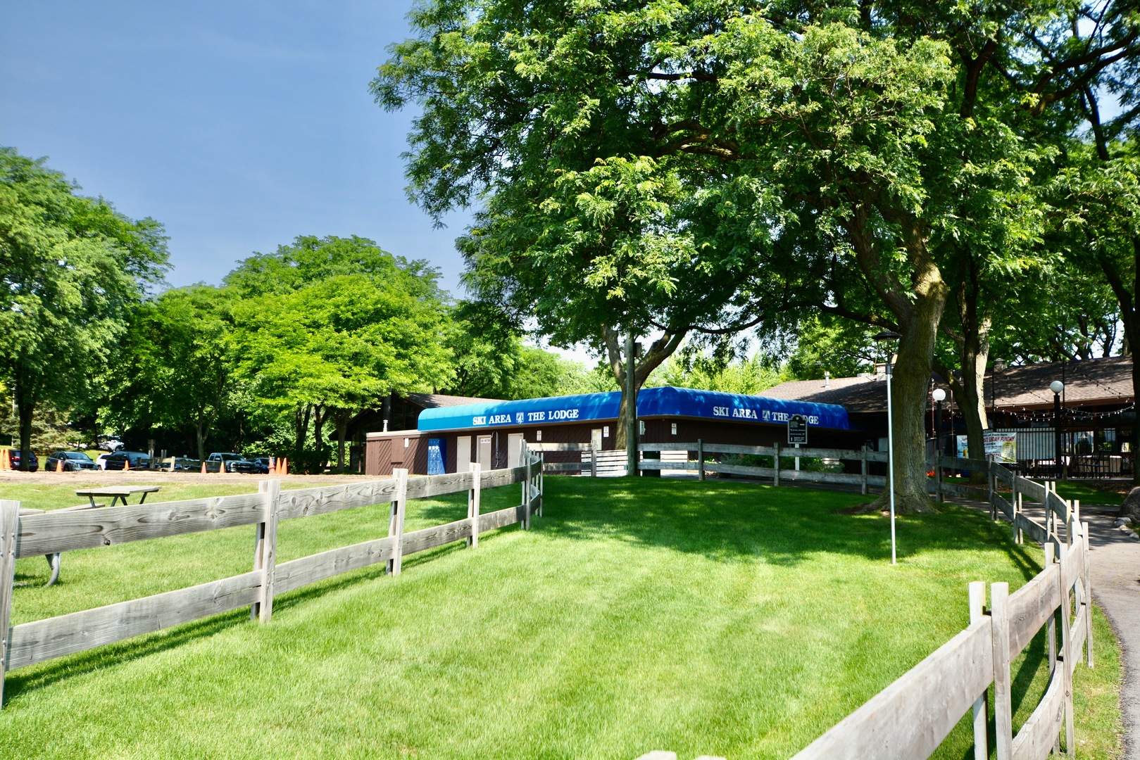 5880 Forest View Road #B, Lisle, IL 60532