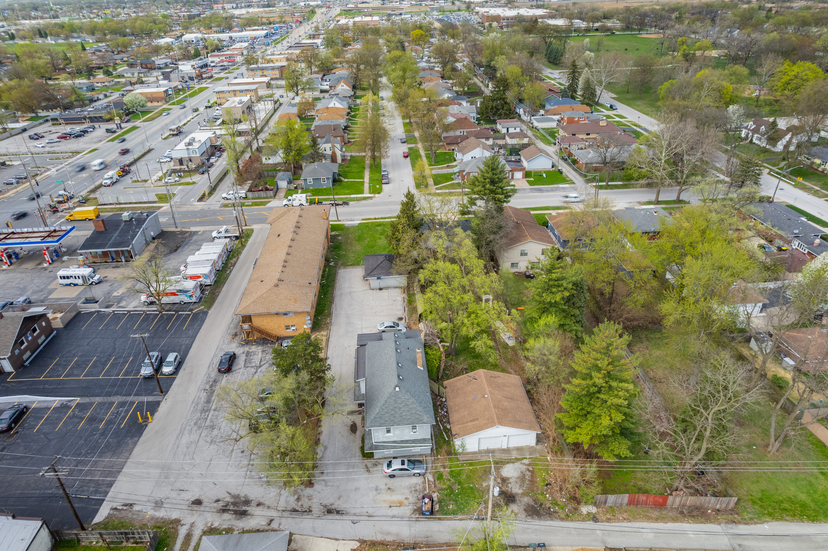 2427 Thornton Lansing Road, Lansing, IL 60438