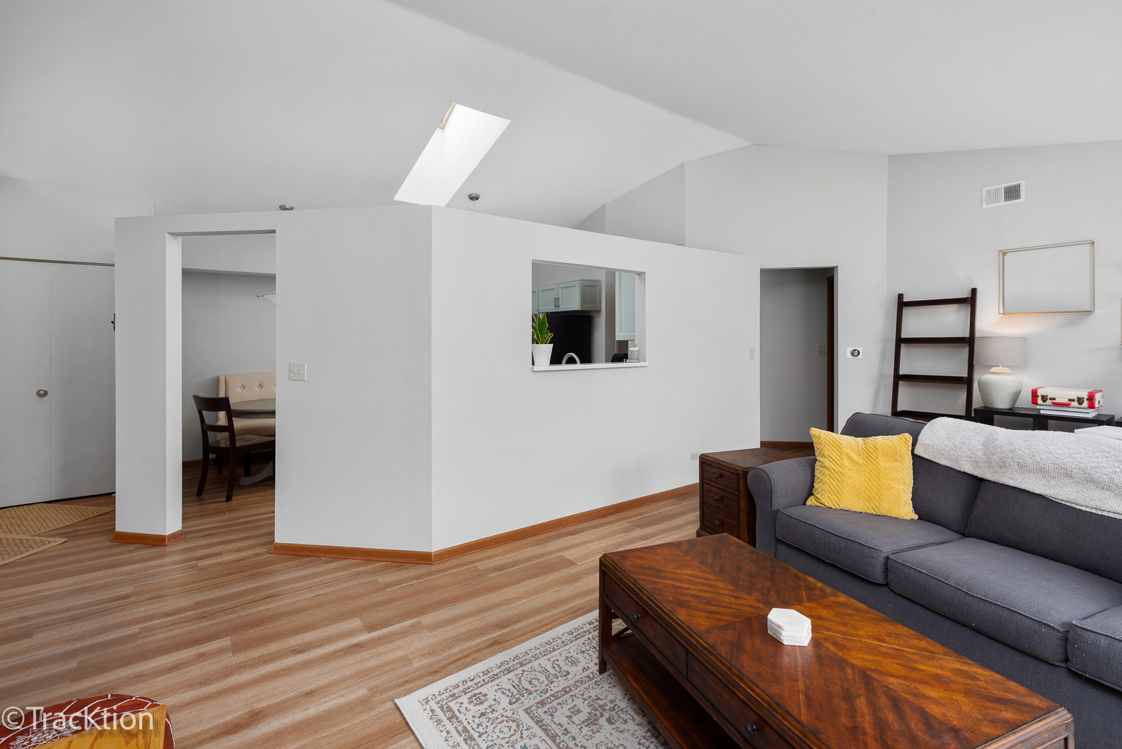 1650 W Partridge Lane #2, Arlington Heights, IL 60004