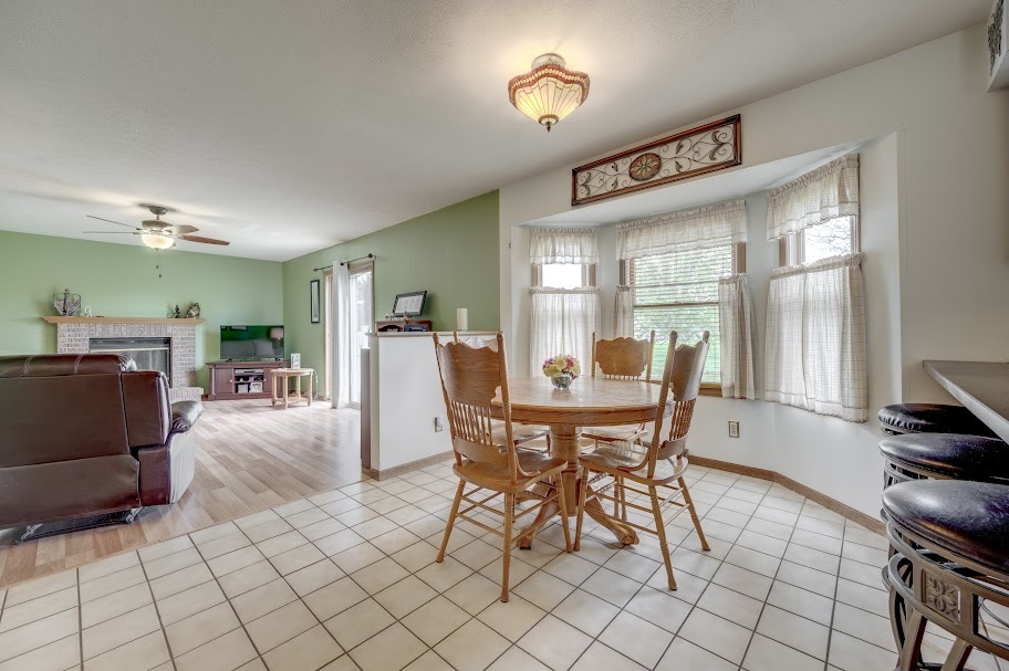 227 N Hickory Street, Cortland, IL 60112