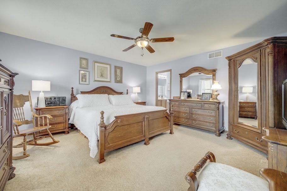 227 N Hickory Street, Cortland, IL 60112