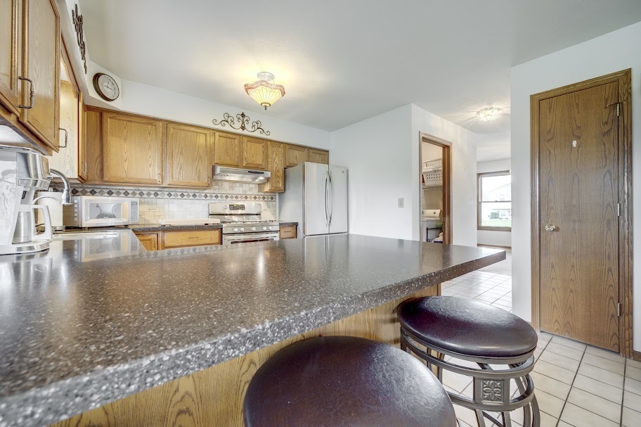 227 N Hickory Street, Cortland, IL 60112