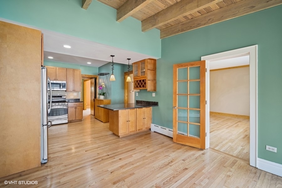 2622 Lincolnwood Drive, Evanston, IL 60201