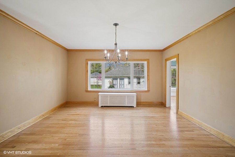 2622 Lincolnwood Drive, Evanston, IL 60201