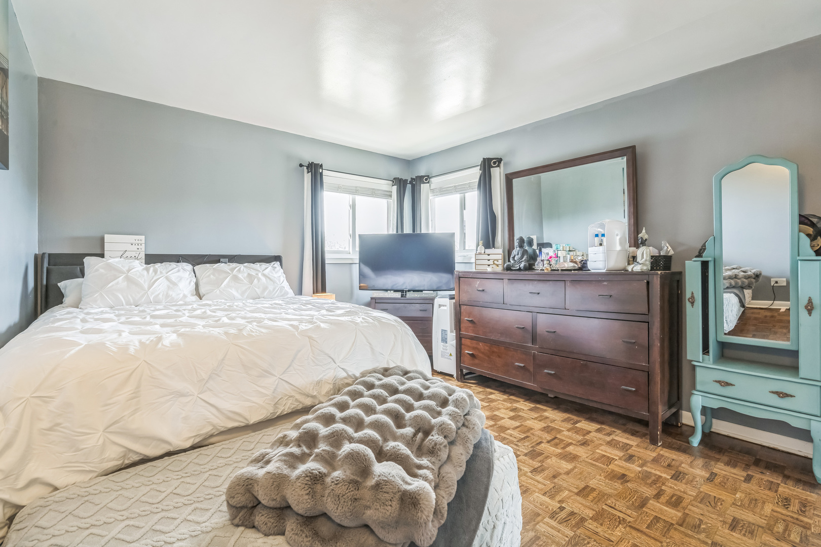 5241 N EAST RIVER Road #3A, Chicago, IL 60656