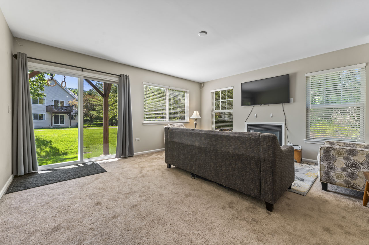 3153 Saganashkee Lane, Naperville, IL 60564